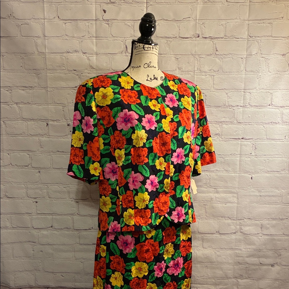 Spenser Jeremy Silk Floral Ensemble